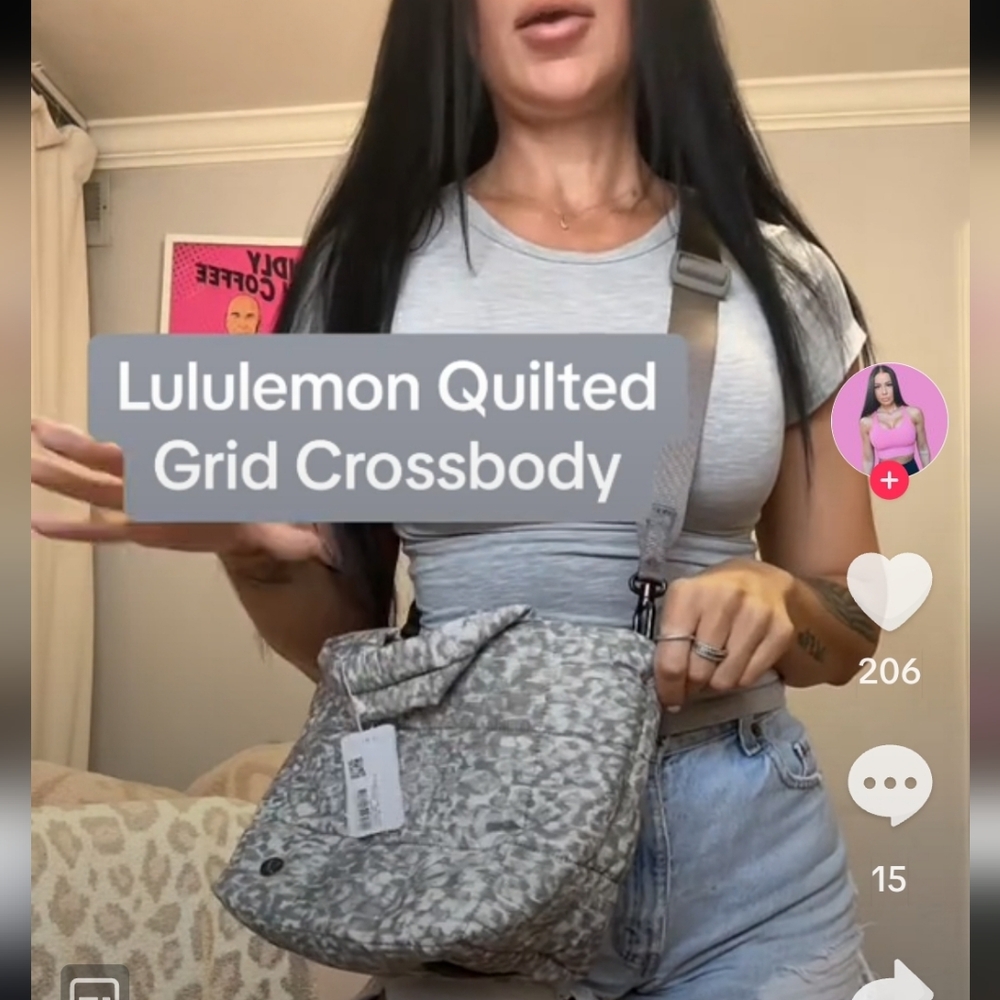 Lululemon Quilted Crossbody 5L - Picture 16 of 16